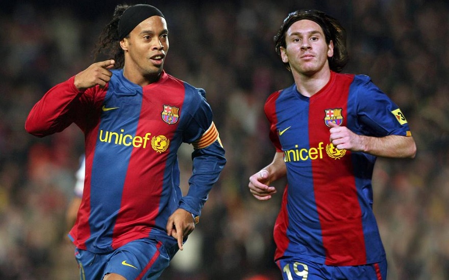 Ronaldinho muốn Barca treo áo Messi sau khi ngôi sao này giải nghệ