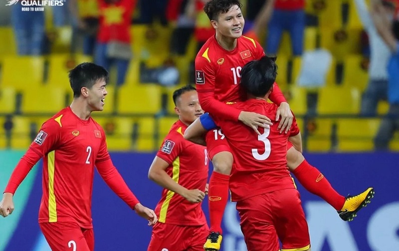 Quang Hải tỏa sáng với pha lập công ngay phút thứ 3 của trận đấu