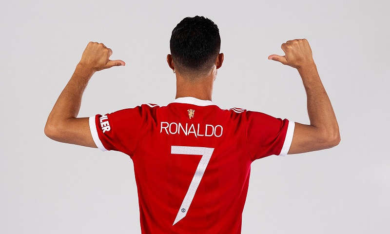 Ronaldo sẽ được mang áo số 7 quen thuộc tại Man United
