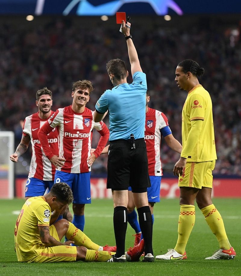 Kết quả Champions League 30/9: Griezmann lần đầu tiên nhận thẻ đỏ ở Champions League