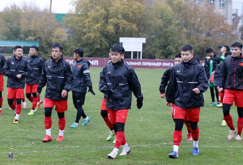 Toàn đội đã kiên trì khổ luyện dưới thời tiết khắc nghiệt ở Kyrgyzstan 