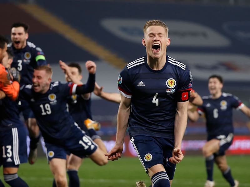 Scotland chỉ cần đúng 1 chiến thắng nữa để giành quyền vào vòng playoff