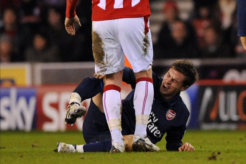 Ramsey từng bị gãy chân trong giai đoạn còn khoác áo Arsenal