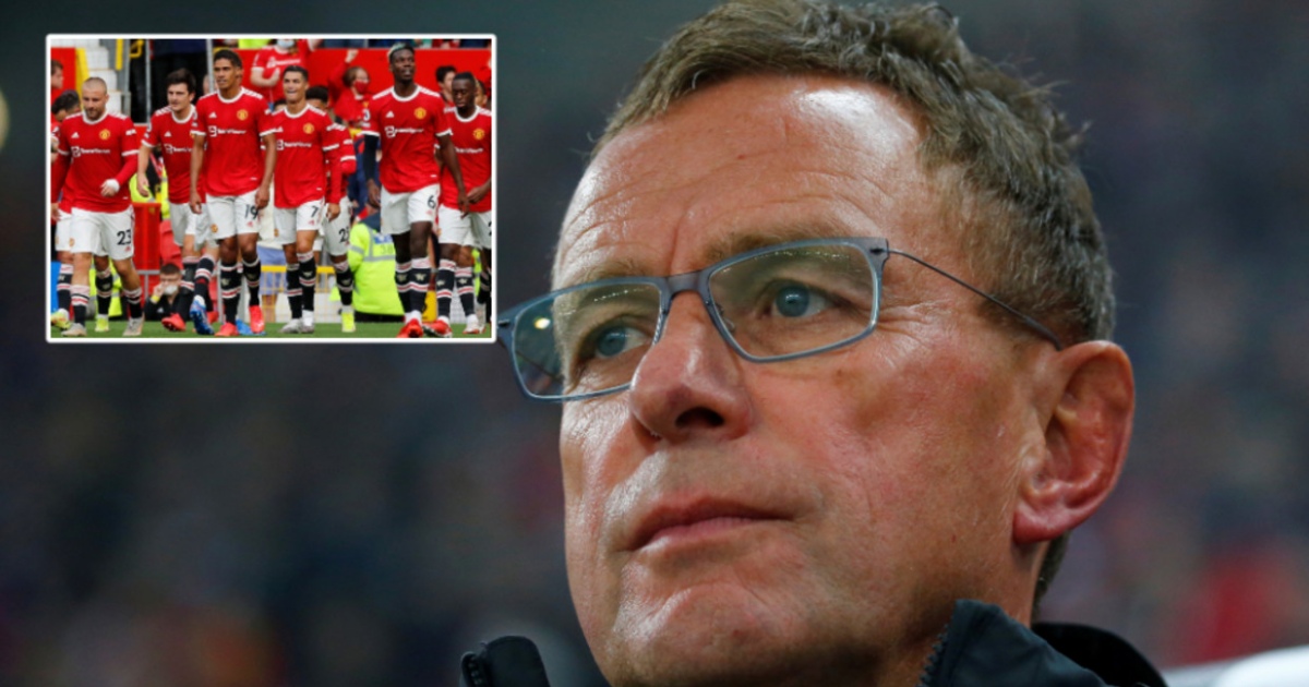 NÓNG: Rời sân bằng cán, sao Man Utd báo tin dữ cho Ralf Rangnick