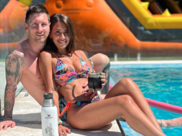 Messi và vợ khoe shoot hình nóng bỏng bên bể bơi