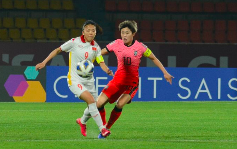 Đội tuyển nữ Việt Nam thi đấu rất kiên cường trước tuyển nữ Hàn Quốc