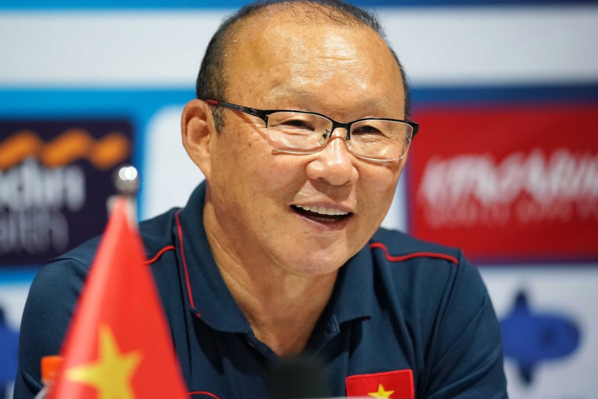Tin cực vui: Máy phối bóng trở lại, cùng đội tuyển Việt Nam lên đường sang Australia