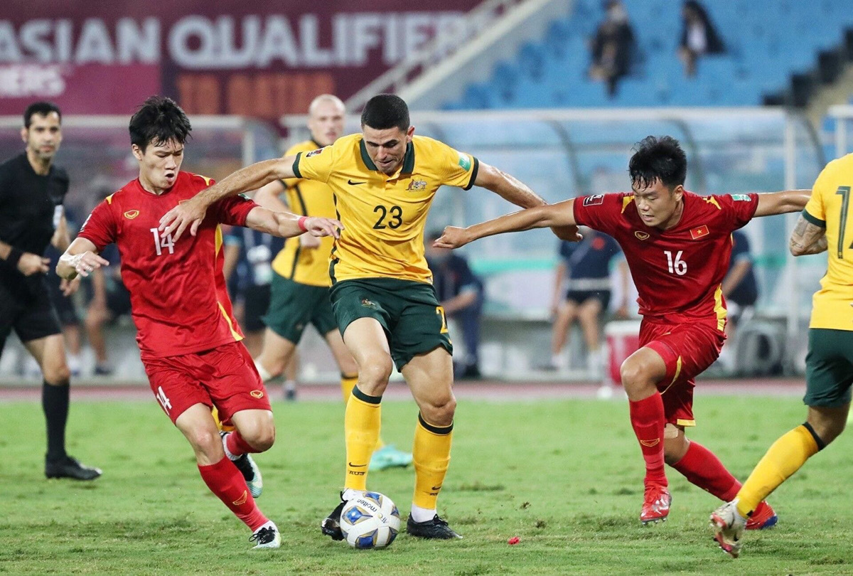 Bất ngờ tuyển thủ Việt Nam khiến HLV Australia lo lắng