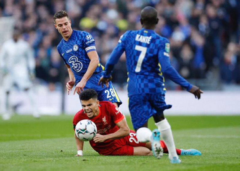 Cuộc đối đầu giữa Chelsea va Liverpool diễn ra sôi nổi ngay từ đầu