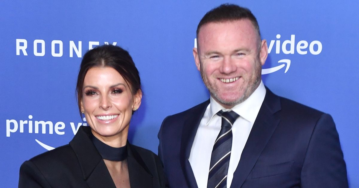 Rooney và vợ trong buổi công chiếu phim tài liệu về chính cuộc đời của mình