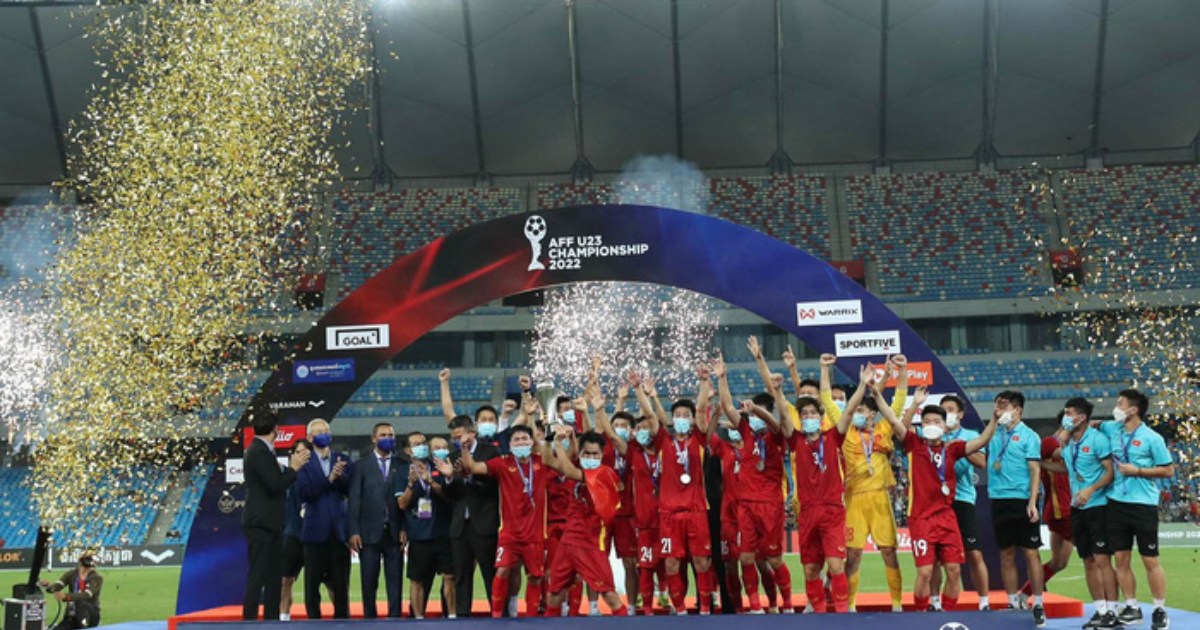 Hình ảnh vô cùng xúc động sau chức vô địch của U23 Việt Nam