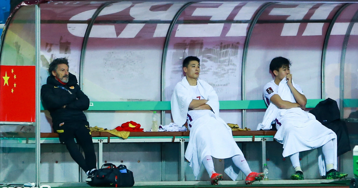 Bị Việt Nam đánh bại, sao La Liga thất thần ngồi trong cabin | Hình 21