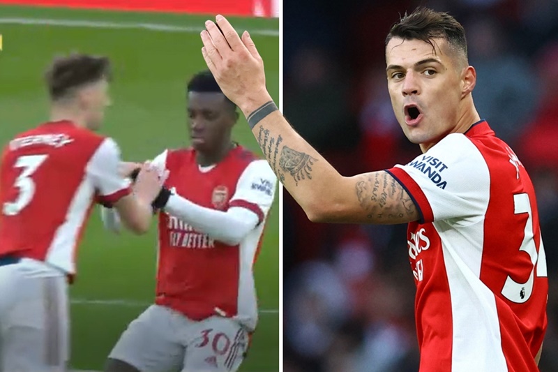 Granit Xhaka từ chối đeo băng đội trưởng của Arsenal