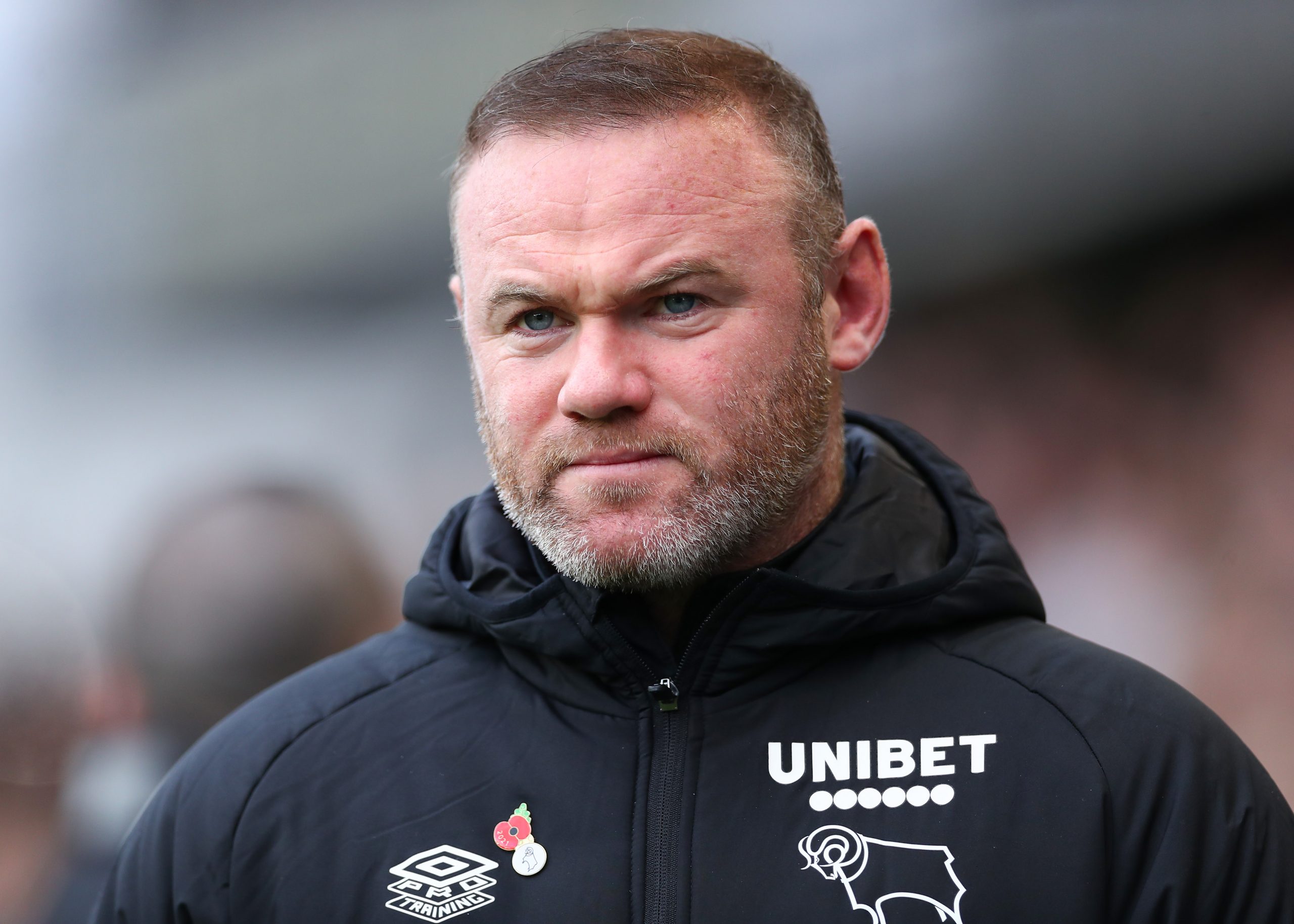 Rooney hiện đang cố gắng cứu "con tàu đắm" Derby County