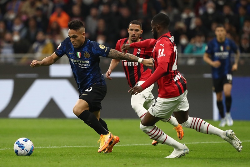 Milan bất lực trước Inter