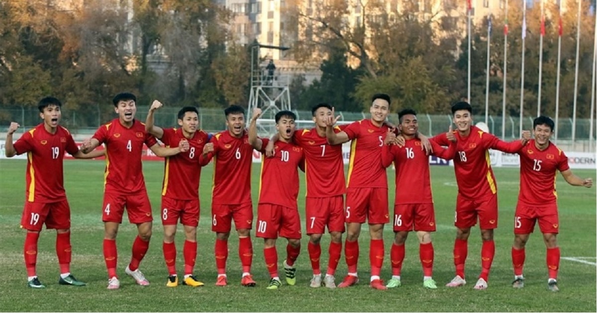 NÓNG: Danh sách U23 Việt Nam tập trung dự SEA Games 31: Bí ẩn 3 cầu thủ trên 23 tuổi!