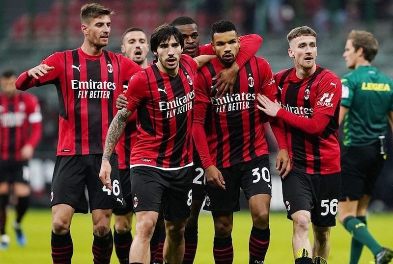 AC Milan phải thắng để củng cố ngôi đầu bảng