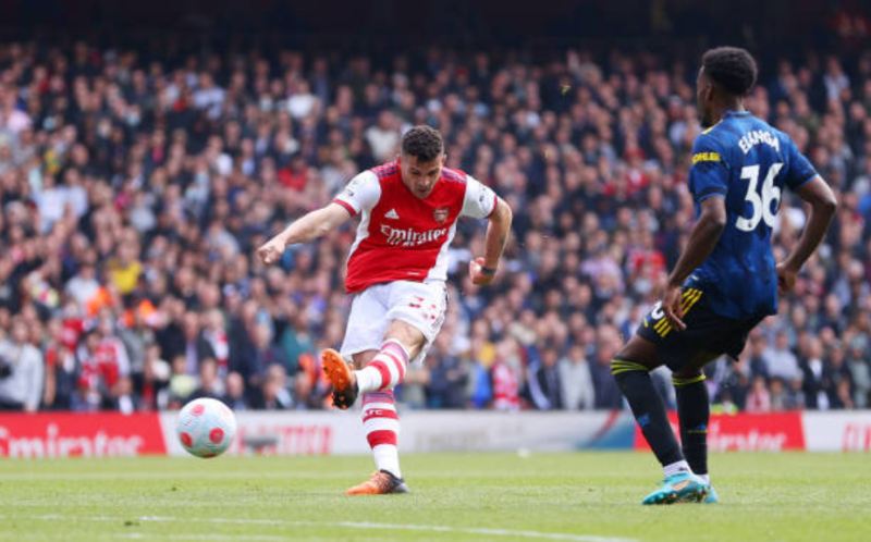 Xhaka nâng tỷ số lên 3-1 cho Arsenal