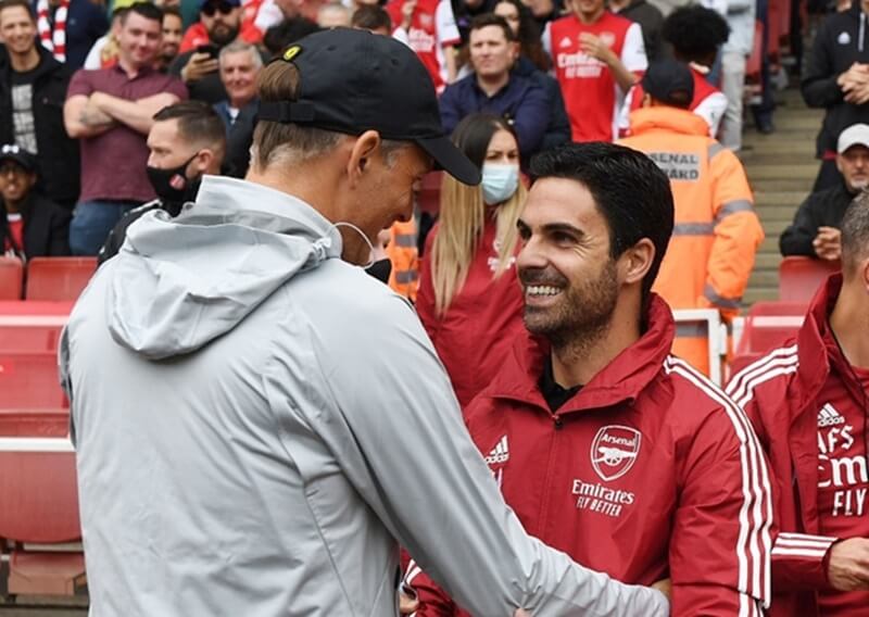 Arteta và Tuchel nhận lương thấp hơn Ten Hag