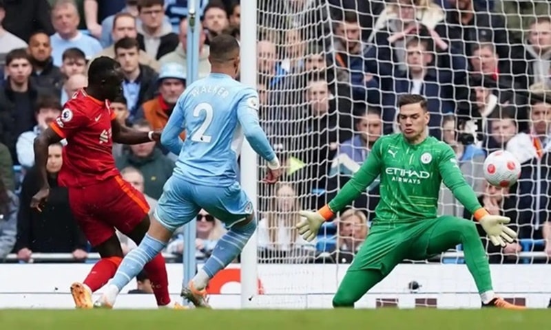 Man City hòa Liverpool đầy kịch tính