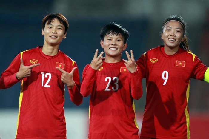 Huỳnh Như và Hải Yến lập công cho đội tuyển nữ Việt Nam