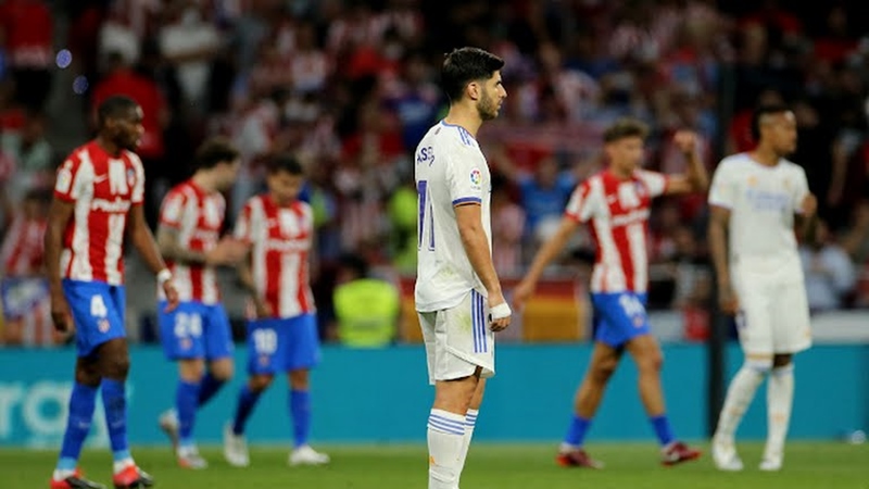 Kết quả Atletico vs Real Madrid (2h ngày 9/5) - Hiệp 1 kết thúc, Atletico tạm dẫn trước Real Madrid với tỷ số 1-0.