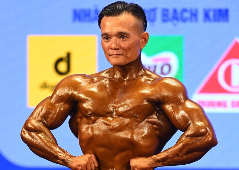 Đặng Thanh Tùng giành HCV ở hạng cân 65kg