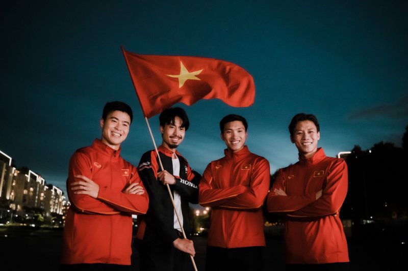 3 tuyển thủ quốc gia xuất hiện trong MV của Đen Vâu