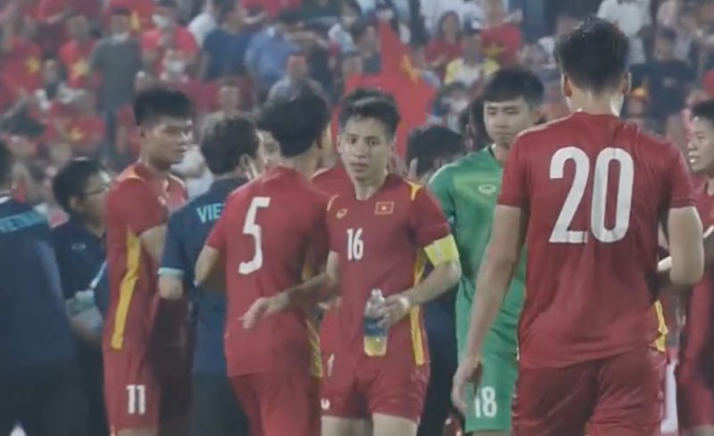 Hùng Dũng và U23 Việt Nam chiến đấu đến phút cuối