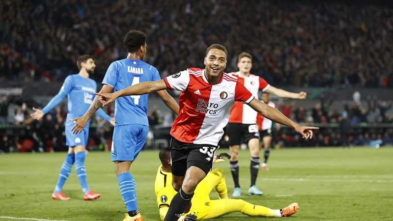 Feyenoord đang có lợi thế chiến thắng ở lượt đi
