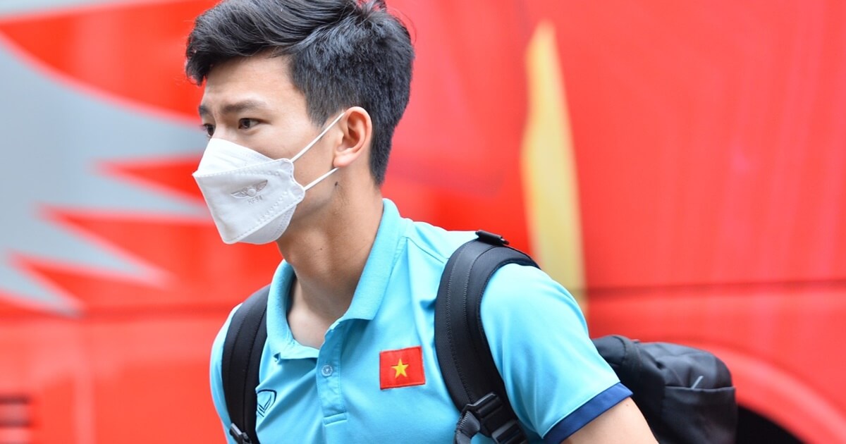 Hotboy U23 Việt Nam với góc nghiêng thần thánh khiến chị em 'rụng trứng'