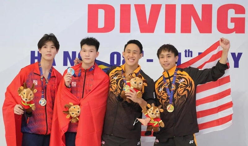 Tùng Dương và Thế Anh giành HCB ở nội dung nhảy cầu 3 mét