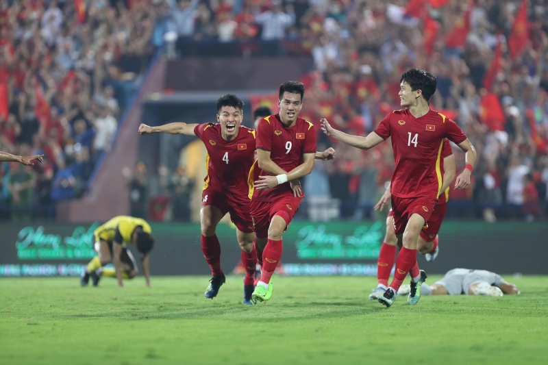 Khoảnh khắc Tiến Linh đưa U23 Việt Nam vào chung kết
