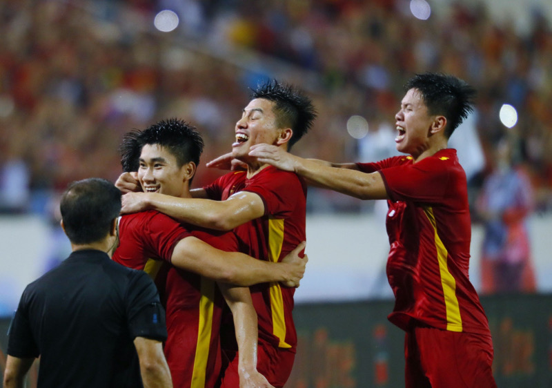 Nhâm Mạnh Dũng tỏa sáng giúp U23 Việt Nam đánh bại U23 Thái Lan