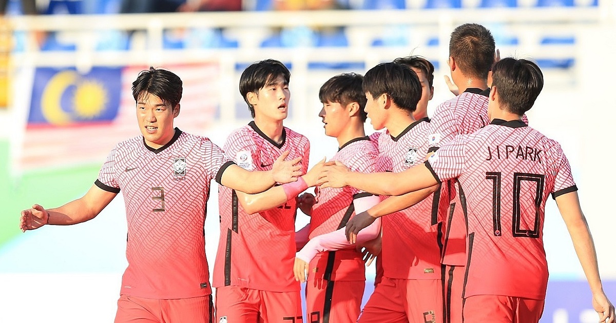 Báo Hàn Quốc phẫn nộ vì ngôi sao số 1 không ra sân đấu U23 Việt Nam