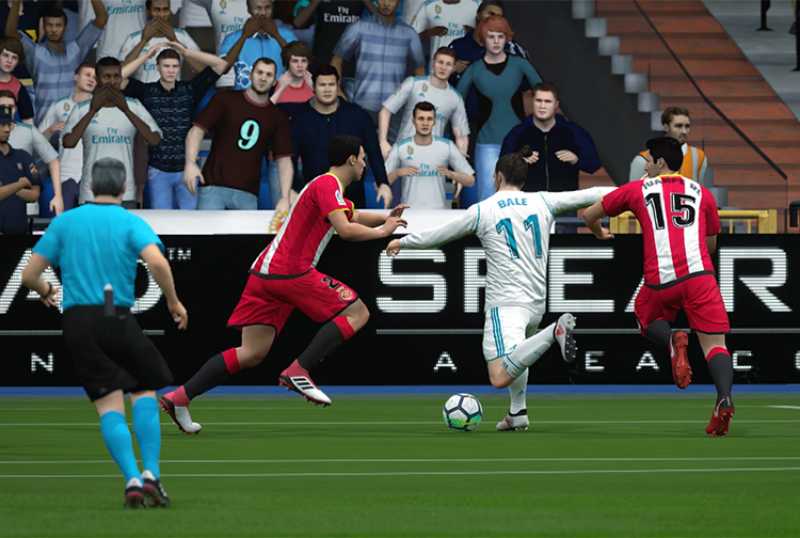 Các phím tắt chơi FIFA Online 4 khi phòng thủ