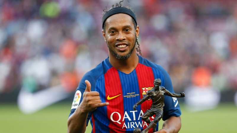 Cựu danh thủ Ronaldinho 