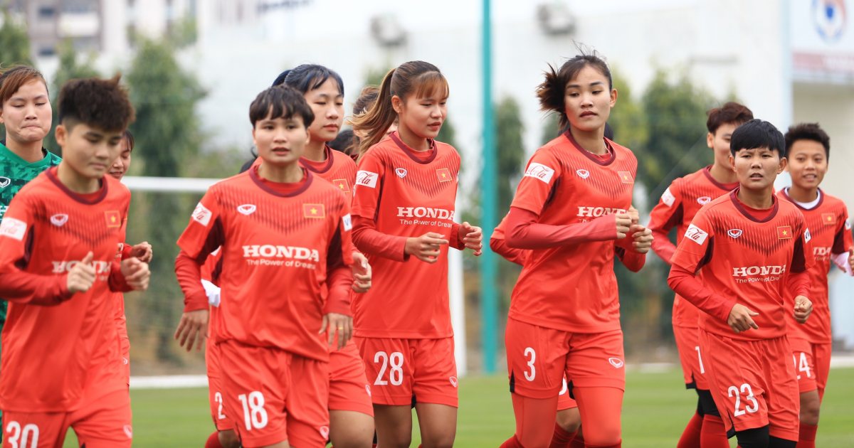 AFF Cup 2022: Tuyển nữ Việt Nam bị "ông kẹ" đe dọa