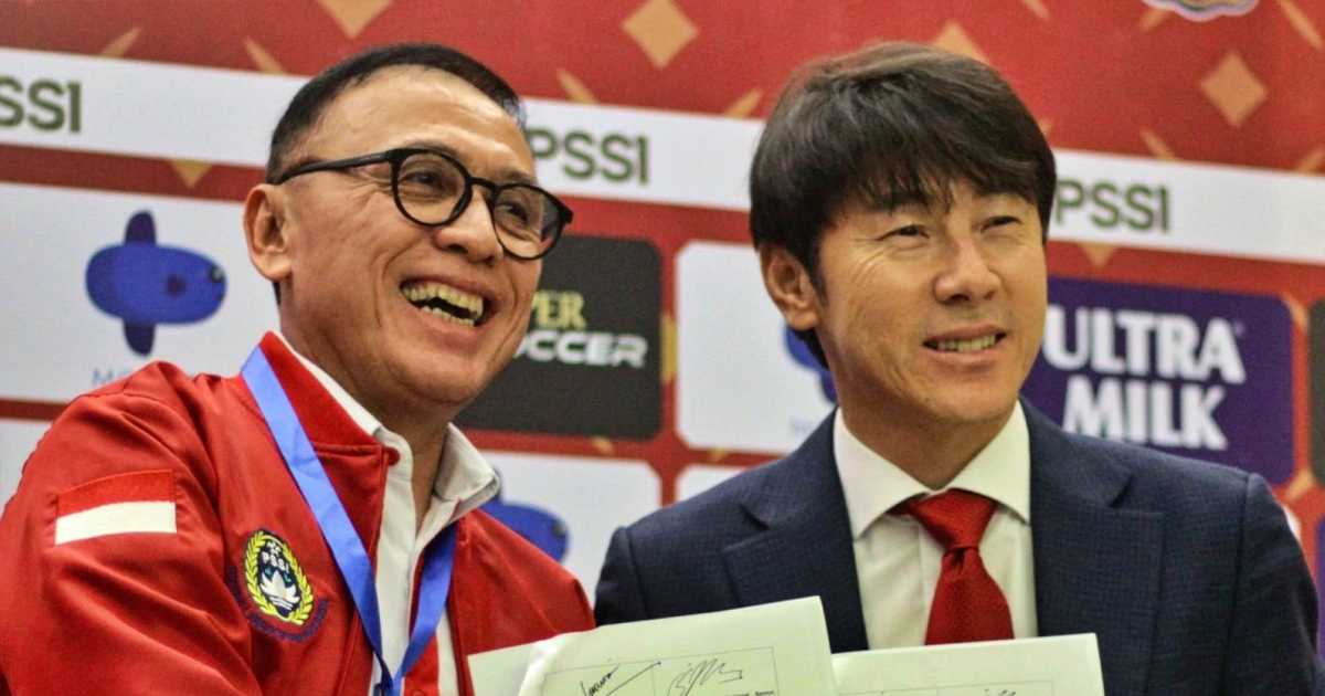 CĐV Việt Nam cười nghiêng ngả sau khi Indonesia tuyên bố sánh vai cùng Hàn Quốc, Nhật Bản