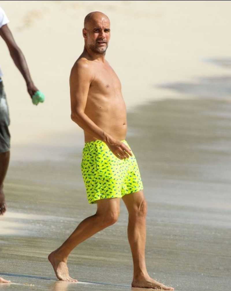 Pep Guardiola đi nghỉ mát cùng gia đình tại 1 khu nghỉ dưỡng ở Địa Trung Hải