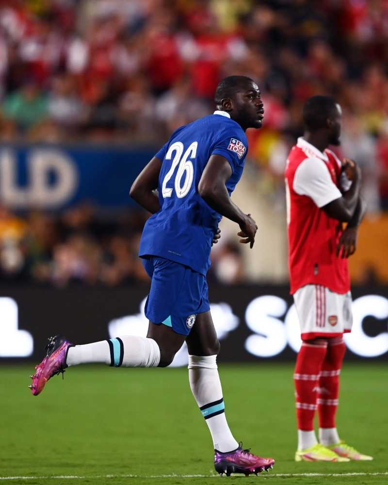 Tân binh Kalidou Koulibaly ra mắt Chelsea