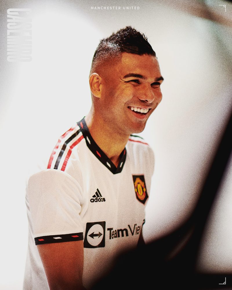 Casemiro khoác áo Manchester United