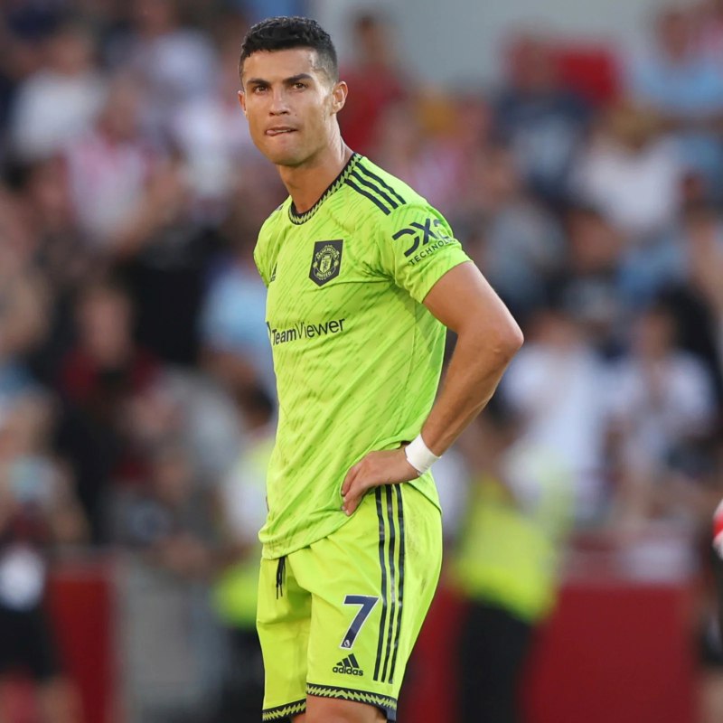 Ronaldo nhiều lần bày tỏ muốn rời Man Utd dù Erik ten Hag đã đến