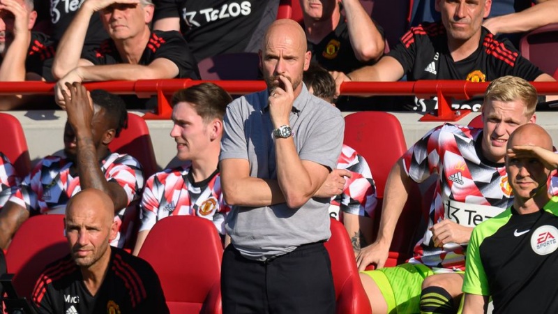 HLV Erik ten Hag đã có hình phạt nặng cho dàn sao Manchester United sau trận thua đậm trước Brentford ở vòng 2 Ngoại hạng Anh 2022/23