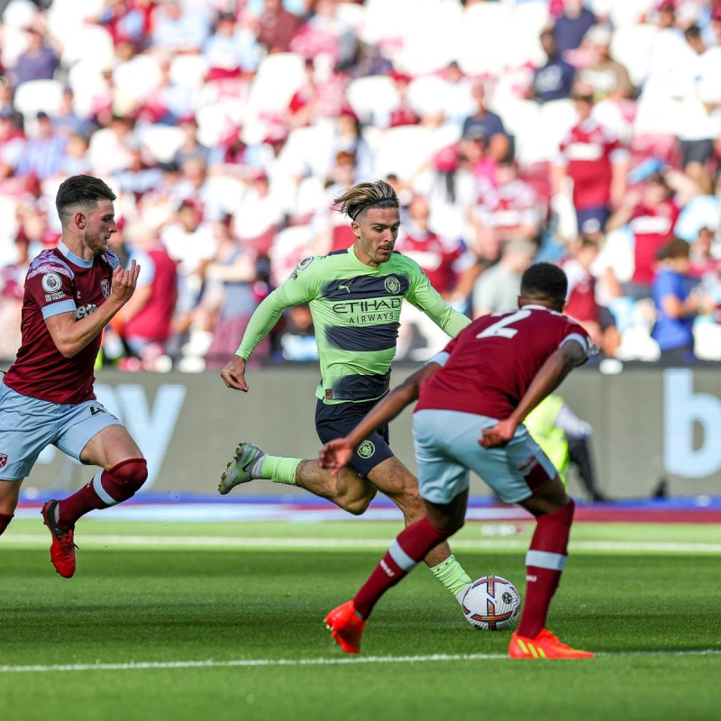 Jack Grealish trong trận thắng West Ham ở vòng 1 Ngoại hạng Anh 2022/23