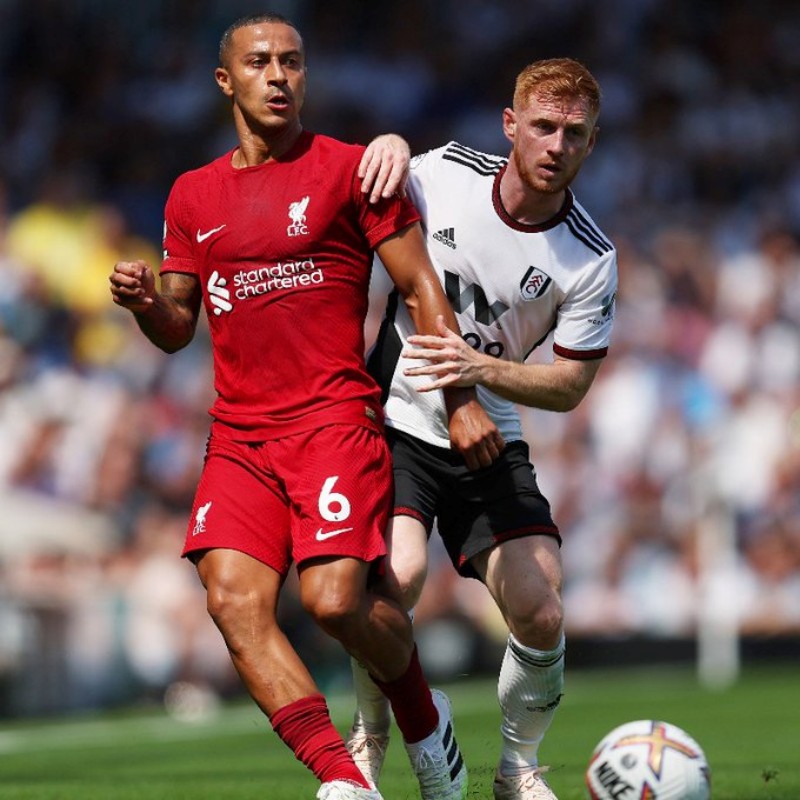 Liverpool nhận tin dữ sau trận hòa 2-2 trước Fulham