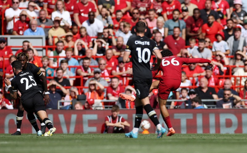Liverpool tra tấn AFC Bournemouth dã man trên sân nhà Anfield