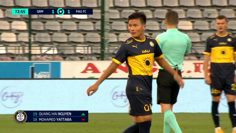 Nguyễn Quang Hải vào sân ở phút 73 ở trận Quevilly-Rouen Métropole