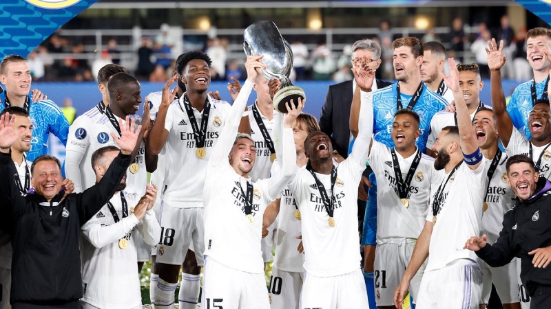 Real Madrid có sự khởi đầu mùa giải 2022/23 thành công