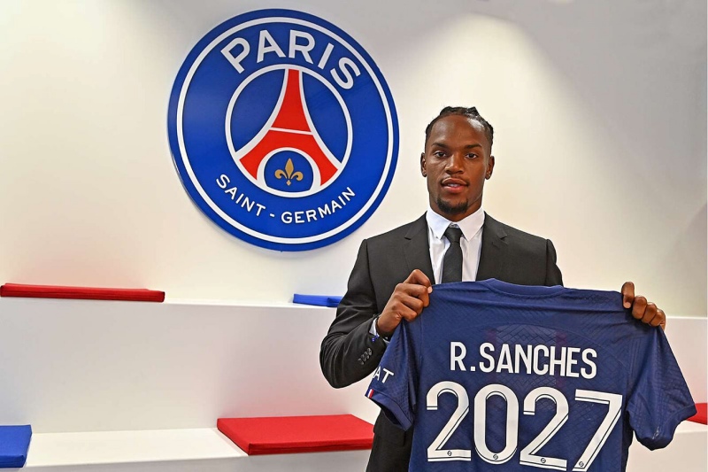Renato Sanches được kỳ vóng sẽ tỏa sáng trong màu áo Paris Saint-Germain